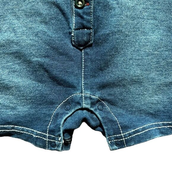 GUESS Los Angeles 3-6  Month Boys Denim Shortalls - Picture 4 of 5